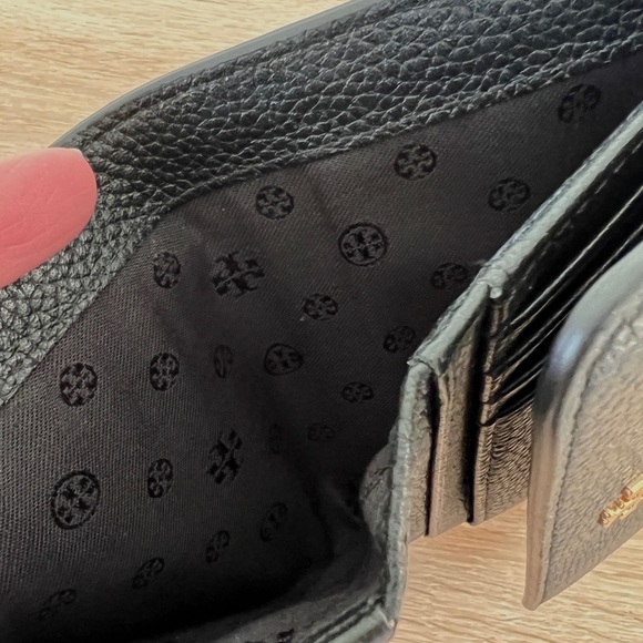 Tory Burch Tri-Fold Wallet - Picture 4 of 4